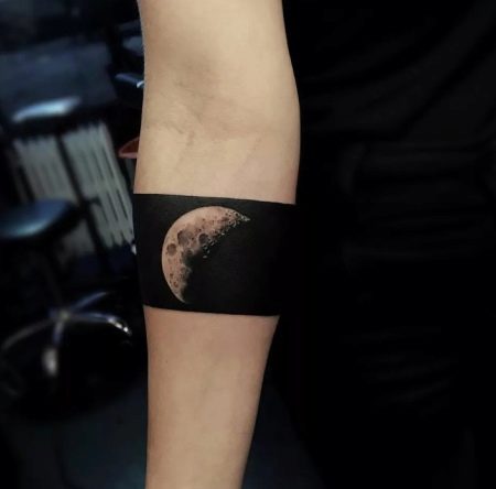 chto oznachayut tatu s lunoj i kakimi oni byvayut 38 Значення татуювання місяця